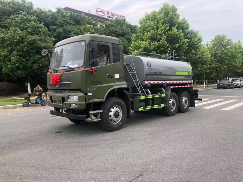 東風(fēng)天錦10方灑水車-六驅(qū)動灑水車